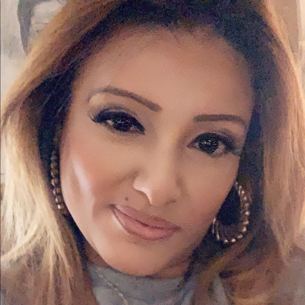 Meet your Posher, Louisa